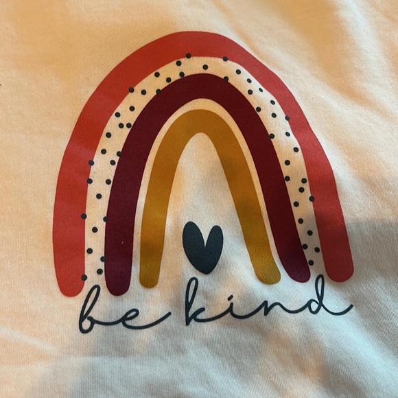“Be kind” hoodie - Picture 2 of 6